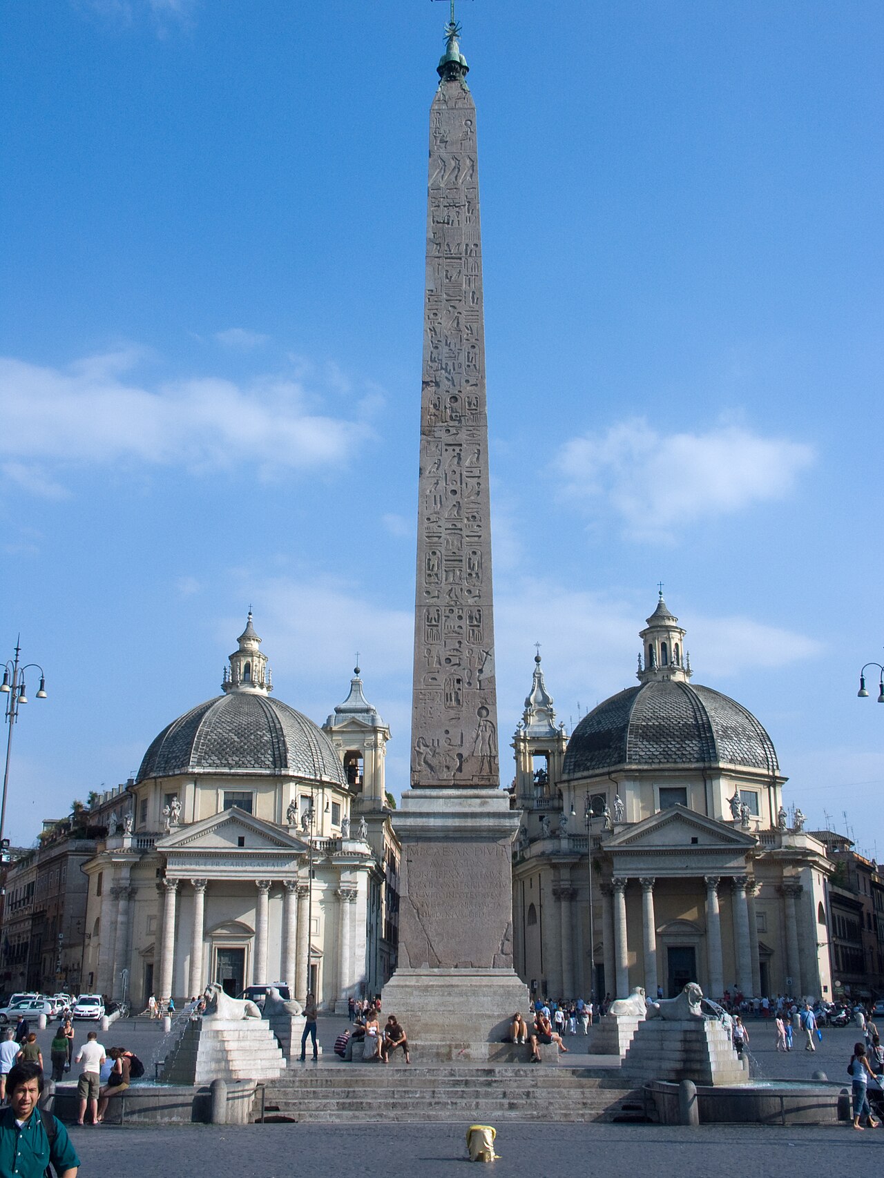 Piazza del Popolo, its obelisk and twin churches